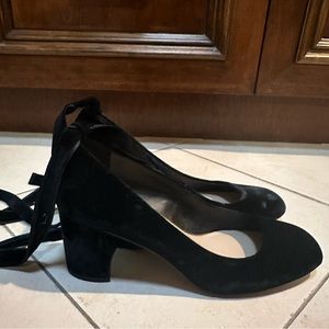 Black Velvet Short Heels